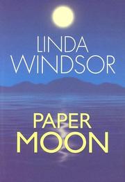 Paper moon moonstruck, book 1. Cover Image